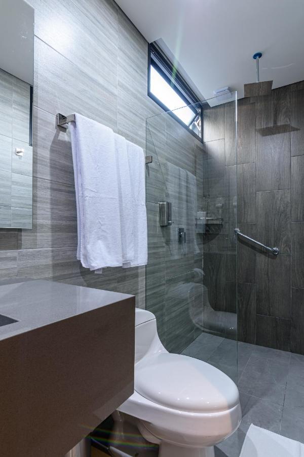 4 Sur Hotel Medellin Ngoại thất bức ảnh