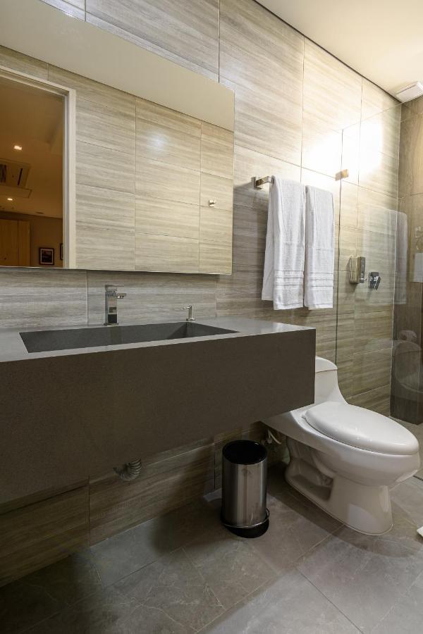4 Sur Hotel Medellin Ngoại thất bức ảnh