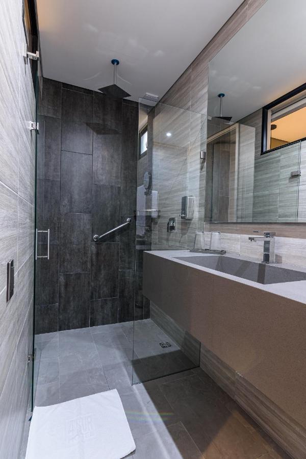 4 Sur Hotel Medellin Ngoại thất bức ảnh