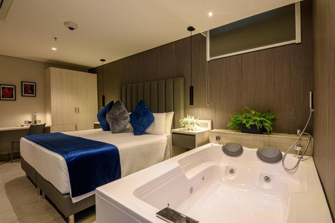 4 Sur Hotel Medellin Ngoại thất bức ảnh
