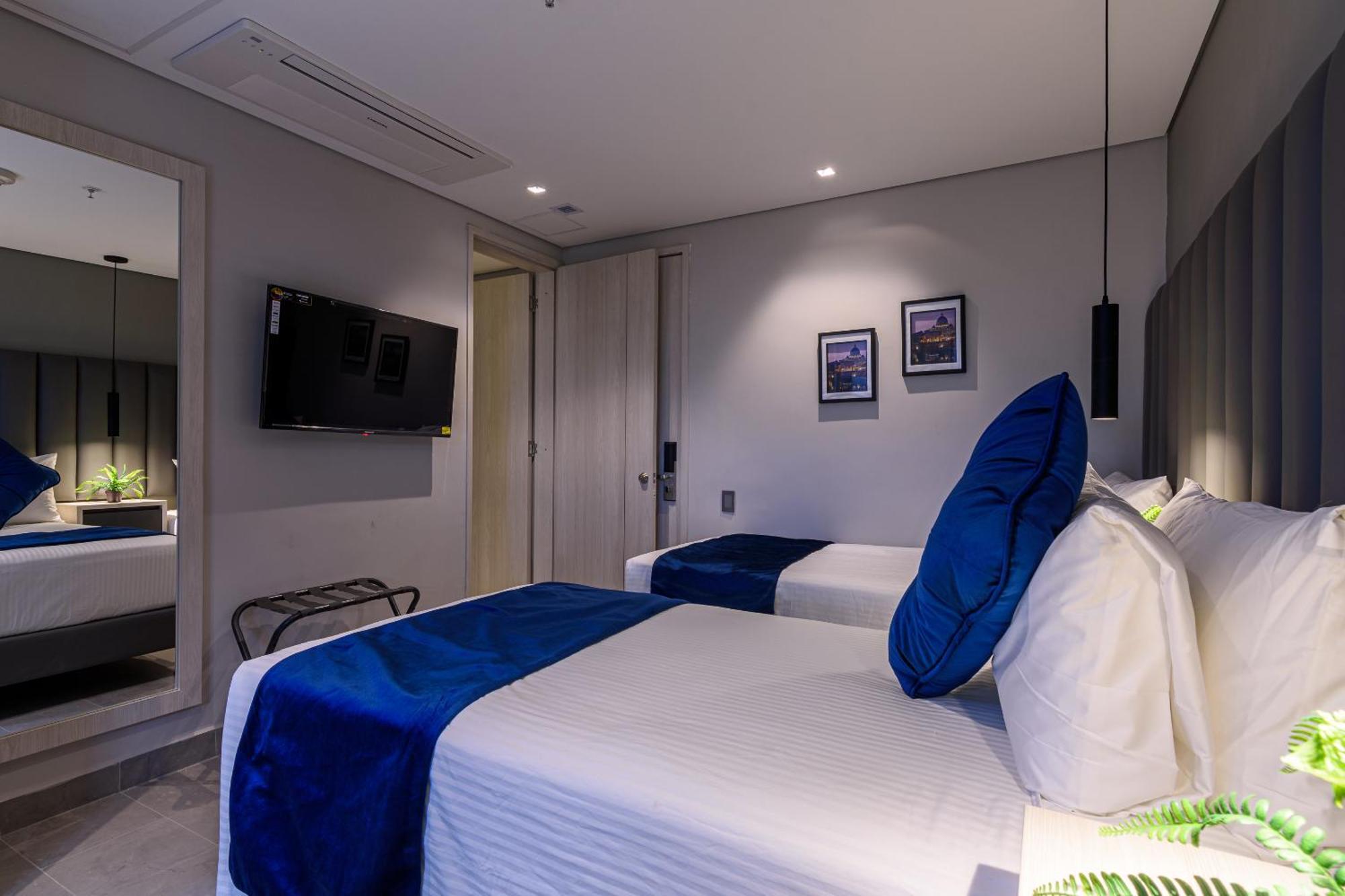 4 Sur Hotel Medellin Ngoại thất bức ảnh