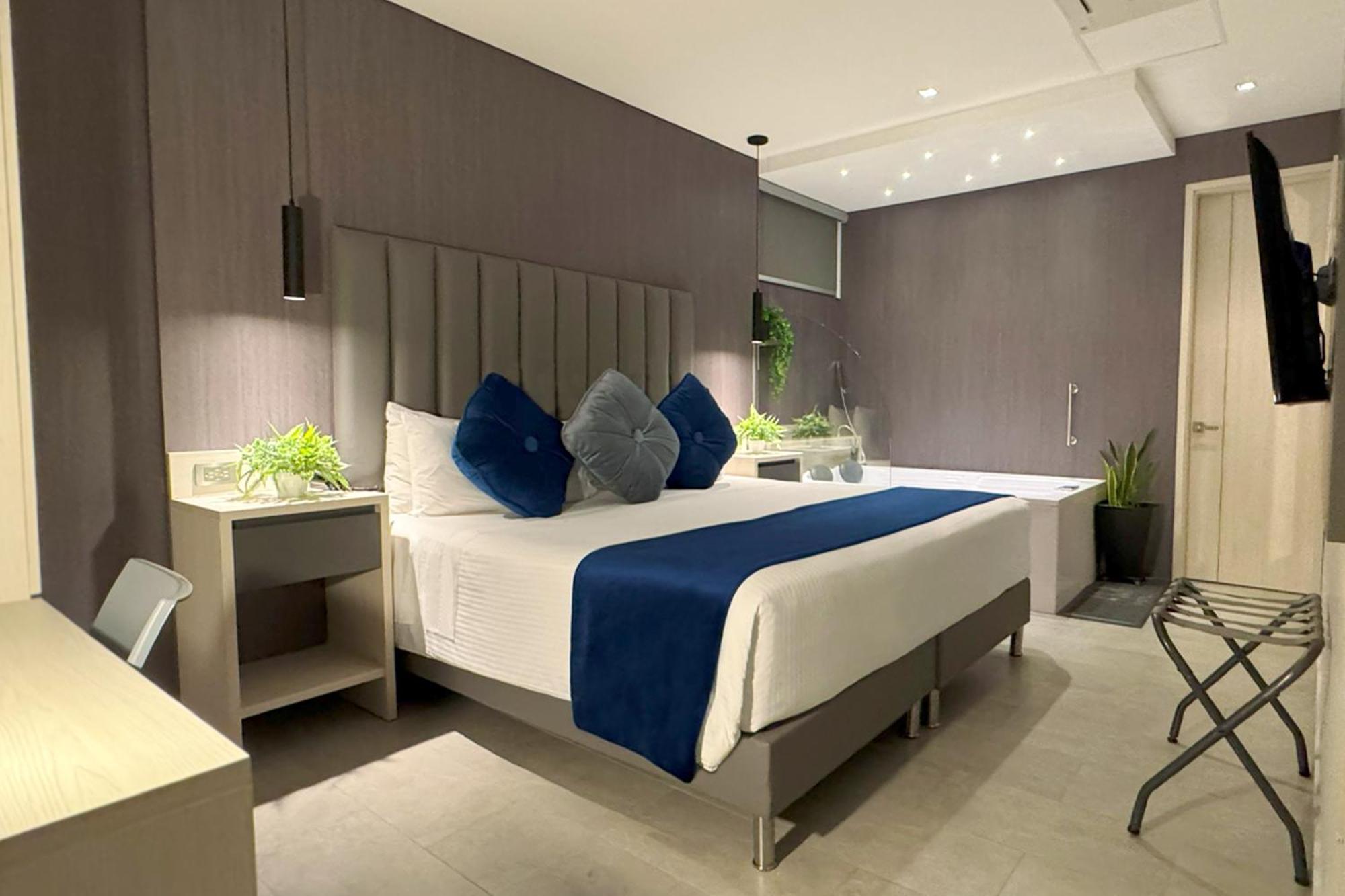 4 Sur Hotel Medellin Ngoại thất bức ảnh